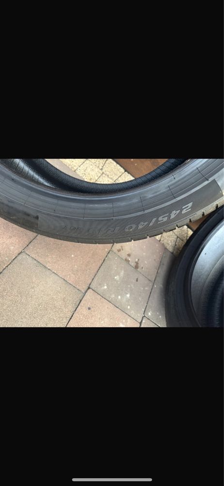 Opony Pirelli P Zero245/40/R19