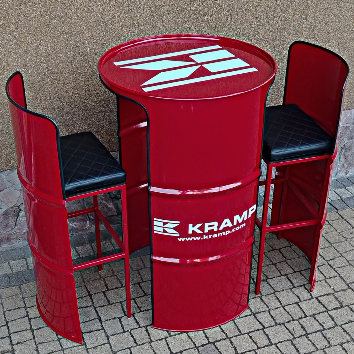 Барный стол и 2 стула из бочки с вашим логотипом. Столы для кафе, бара