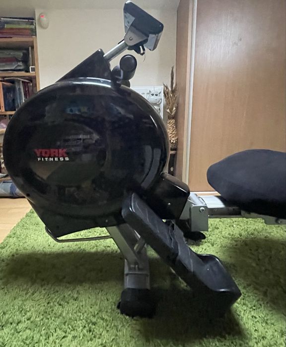 Wioślarz York Excel 310 lekko uszkodzony