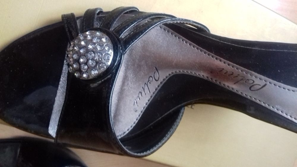 Шлепанцы размер 36