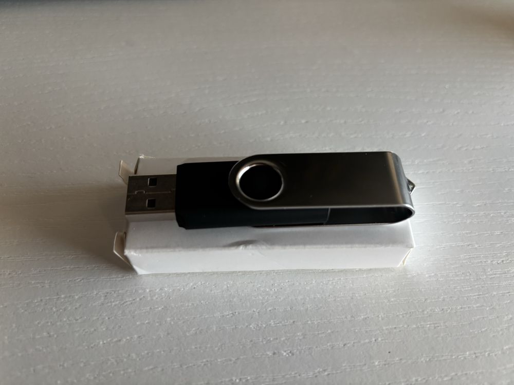 Pendrive 8gb nowy