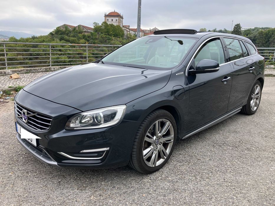 Volvo V60 Plug-In Hybrid - Kit styling e Polestar