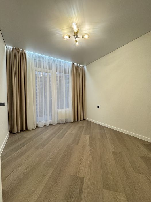 Продам шикарну 2 кім квартиру+відпочинкова у престижному ЖК, центр