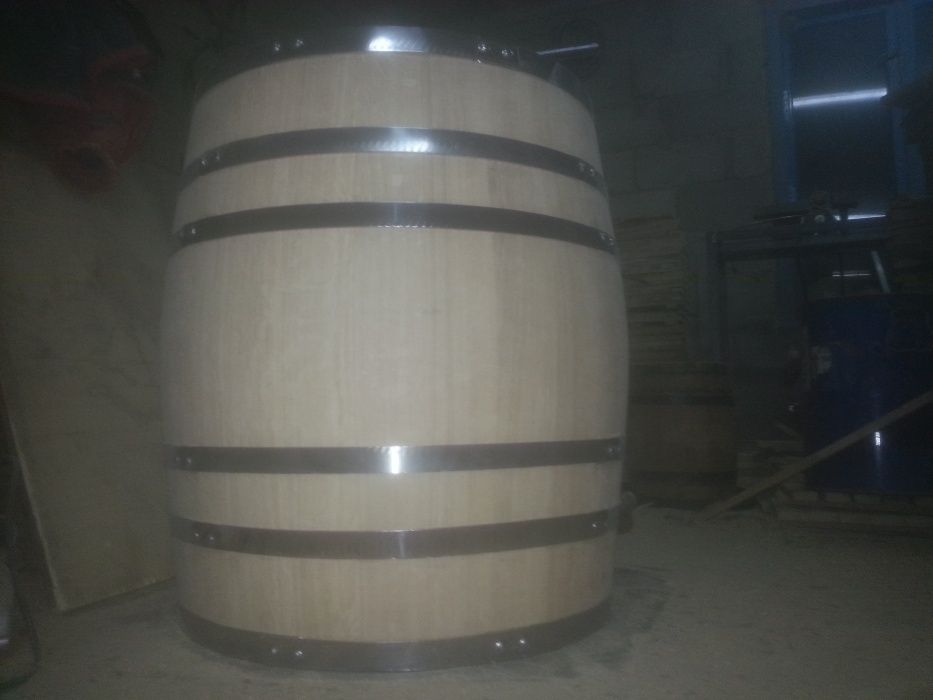 Дубовая бочка Колотий дуб обжих гравіровка