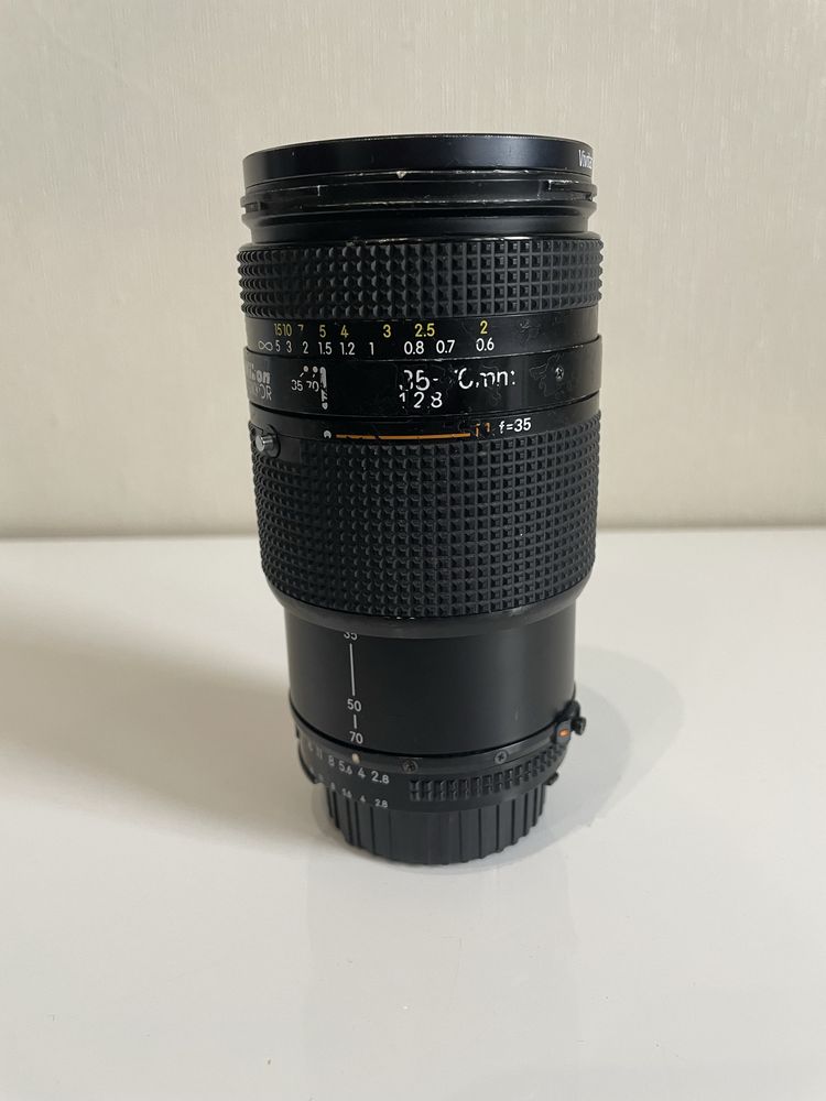Nikon AF Nikkor 35-70mm f/2.8 (перша версія, без D)