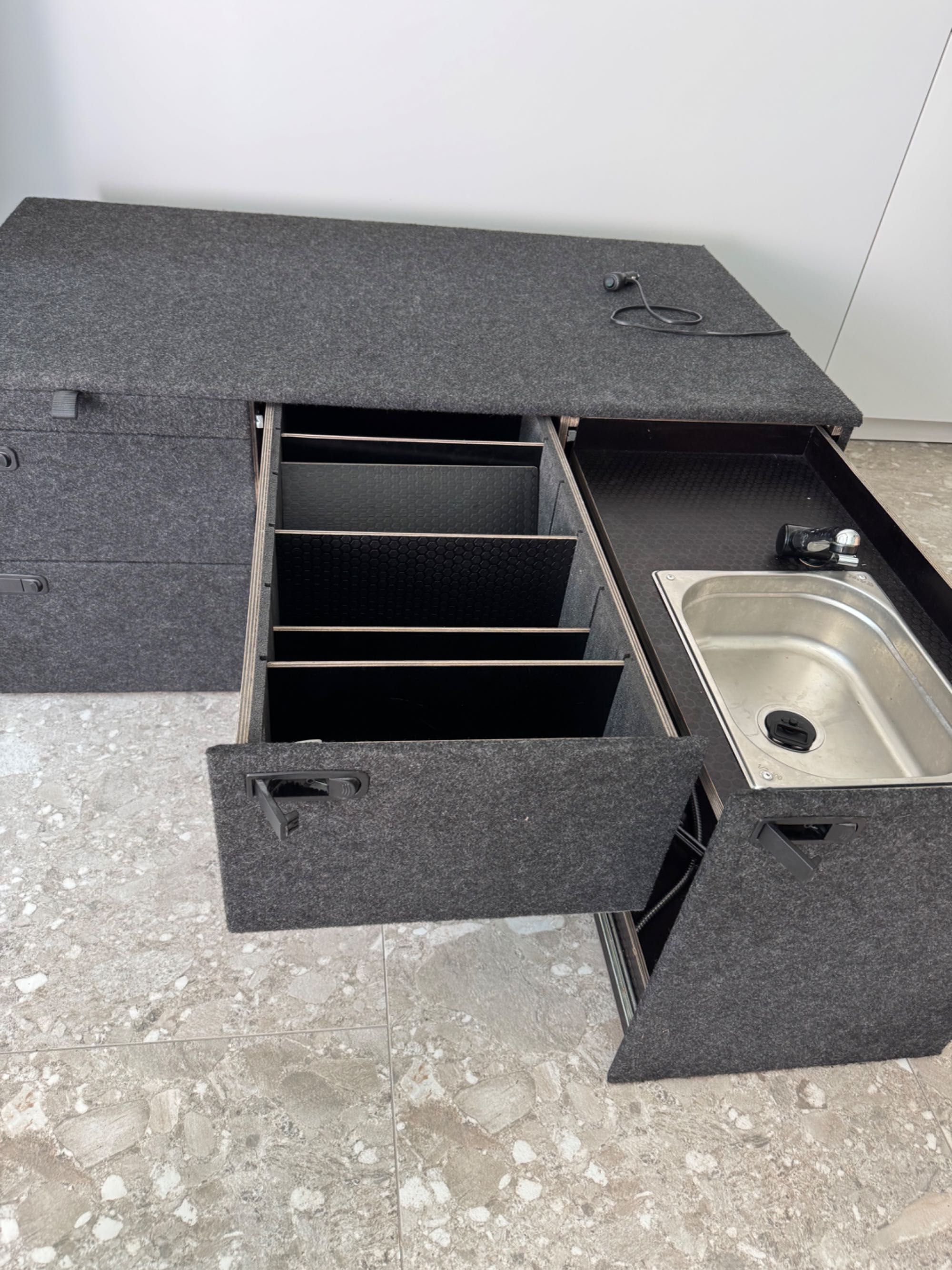Box kempingowy Maxi do Minivana. VW California.