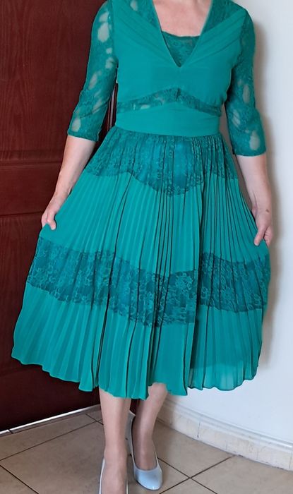 Suknia midi zielona plisowana r.36-38"asos.