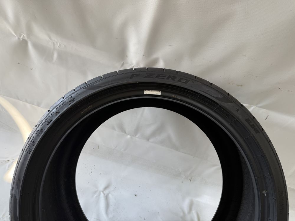 285/30/20 Pirelli P ZERO * ELECT 99Y