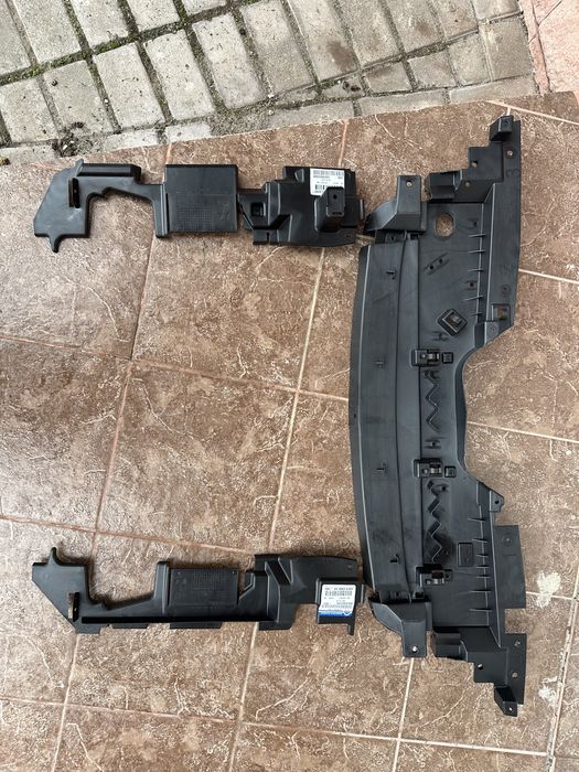 Дефлекторы радиатора Jeep Cherokee 2019+ 3.2