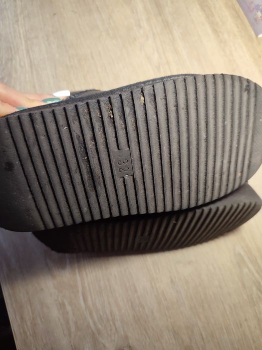 Уггі дитячі натуральна шкіра, сапожки зима ,ботинки зимові