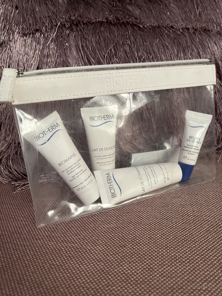 Biotherm zestaw 4 miniatur do ciala plus kosmetyczka