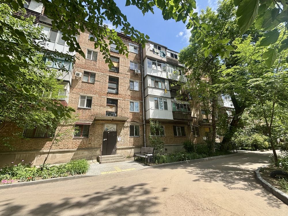 Продам однокімнатну квартиру ЮТЗ