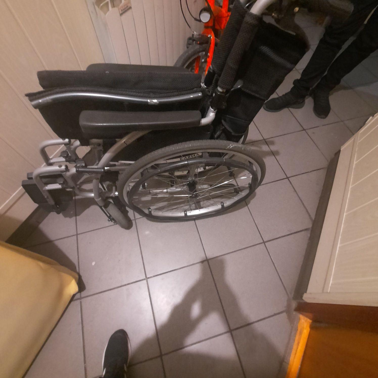 Sprzedam wózek inwalidzki
