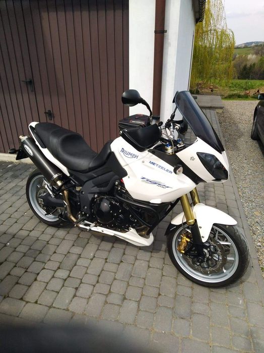 Motocykl triumph tiger