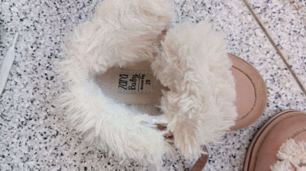 Botas de menina tamanho 20