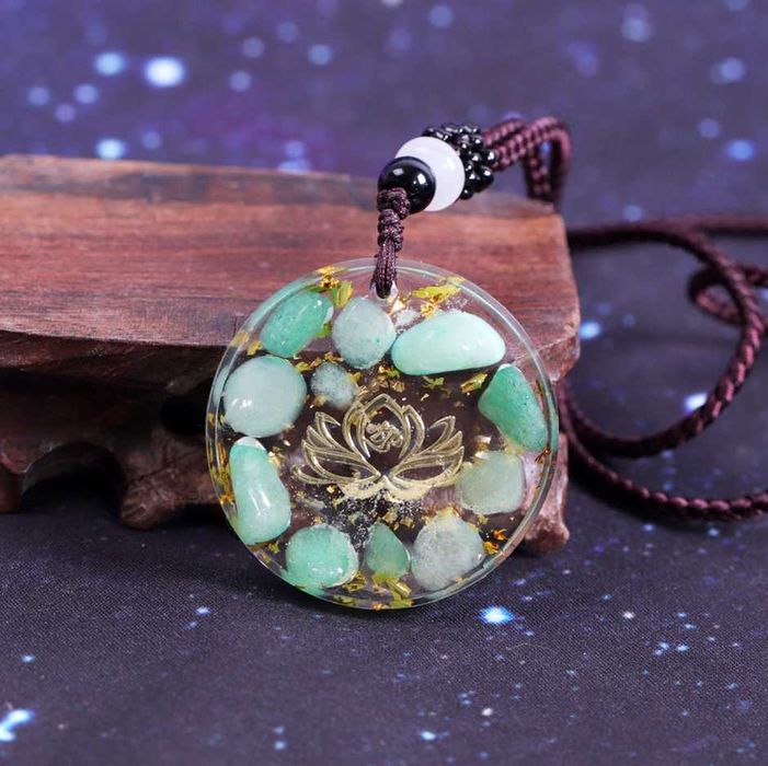 Piękny Naszyjnik z Orgonitu Lotos Awenturyn Zielony Złota Folia Czakry