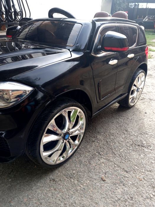 Електромобіль  БМВ