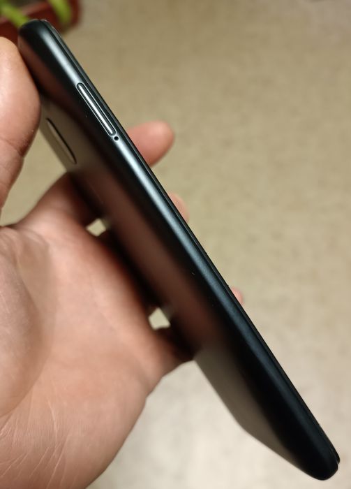 Xiaomi Redmi 8A 3/32Gb в рабочем состоянии