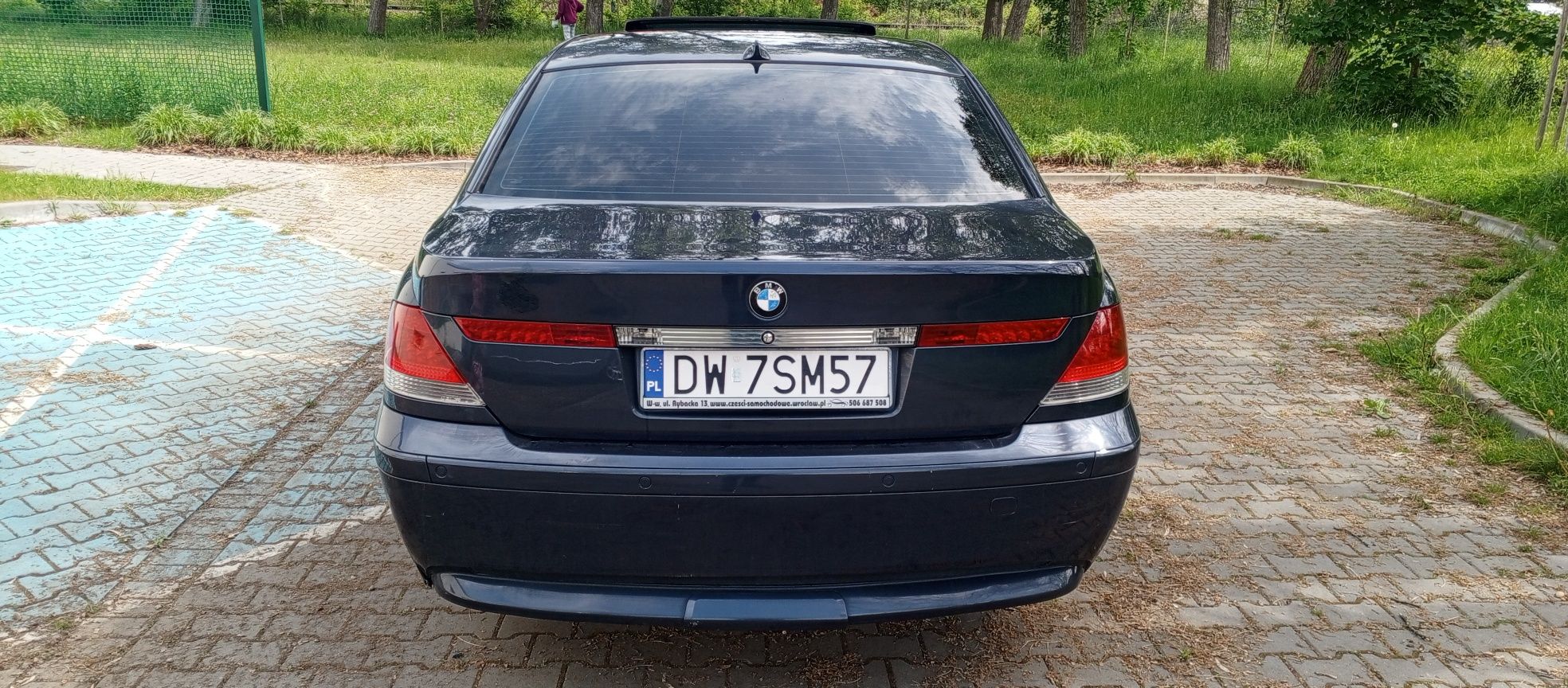 BMW E65 745i 333 KM bardzo bogate wyposażenie