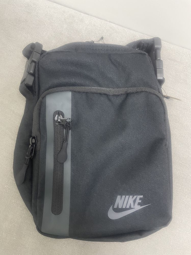Сумка  Nike  Tech Fleece DN2557-010 Оригінал