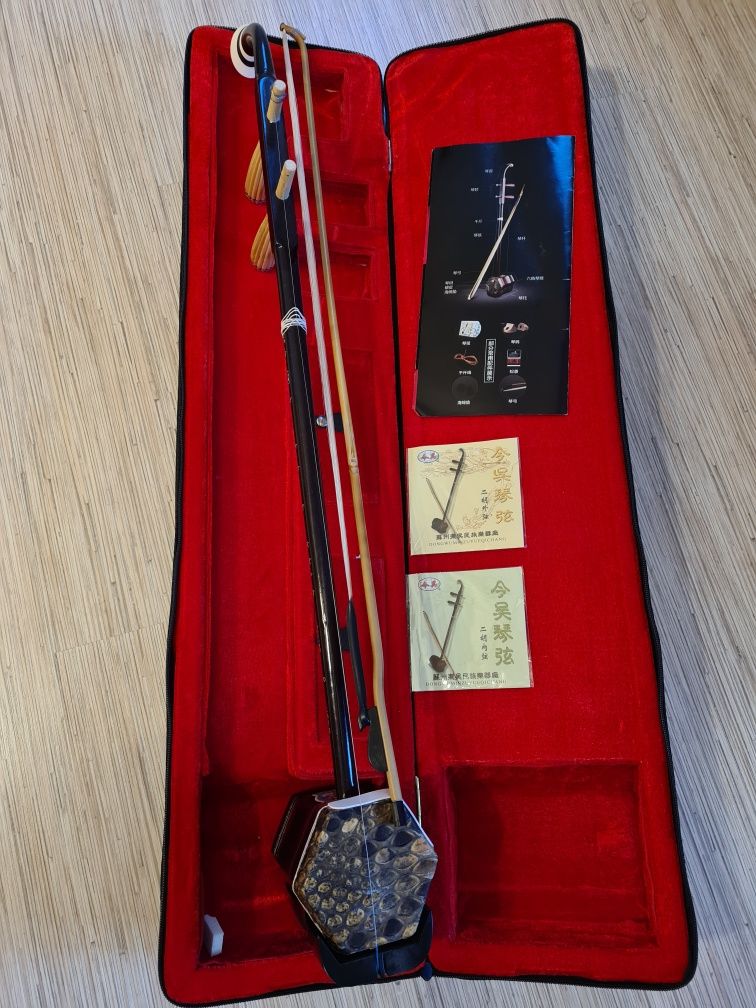 Erhu - instrument smyczkowy