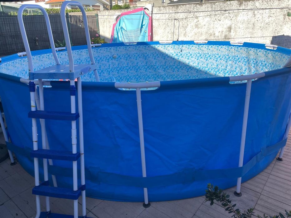 Piscina desmontável