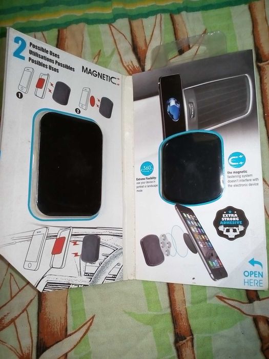 автомобильный держатель для телефона CARSUN C-1222 с магнитом