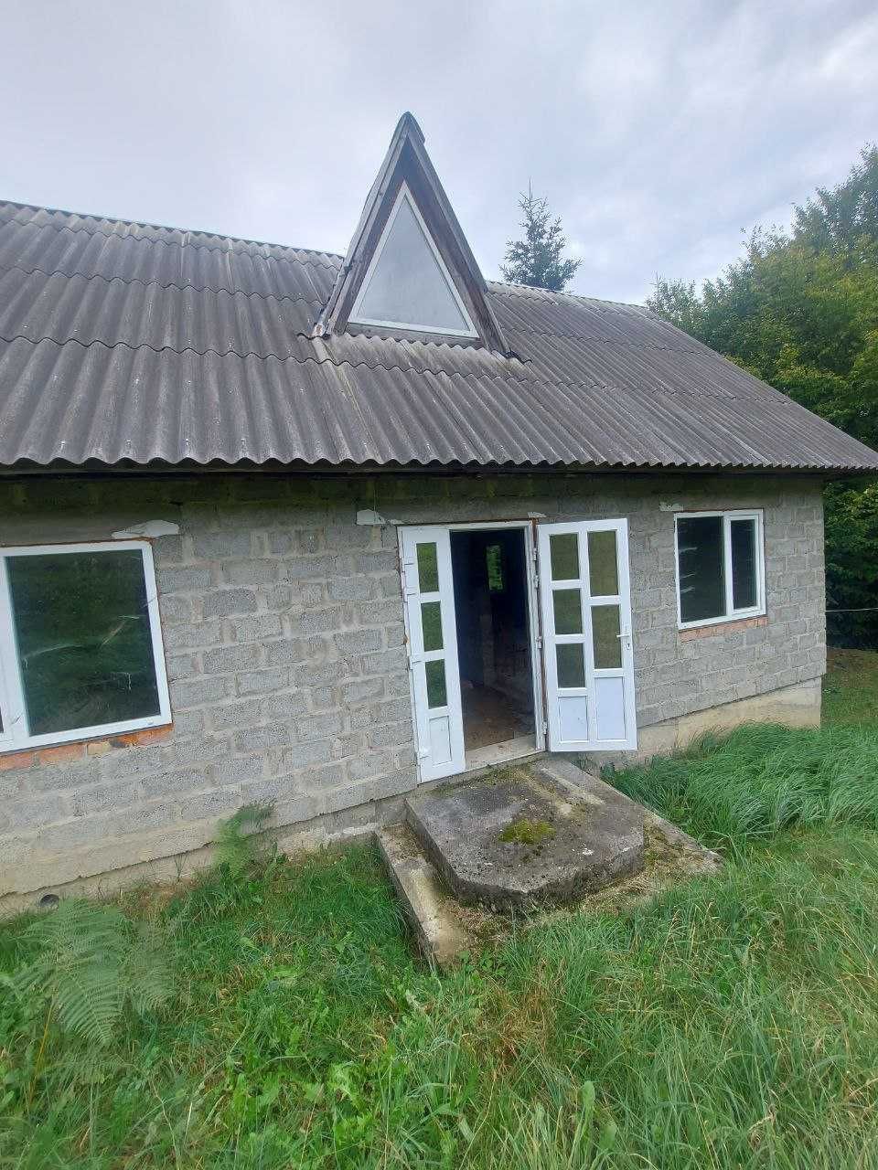 Продається житло в Карпатах поруч з струмком та лісом м.Косів