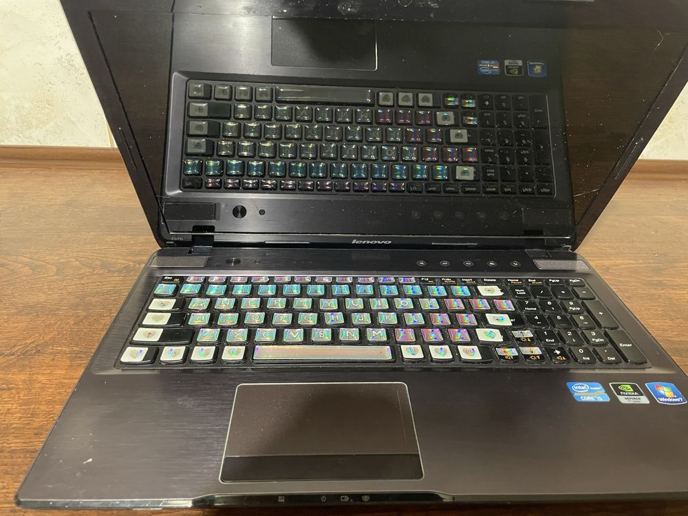 Laptop firmy lenowo na części