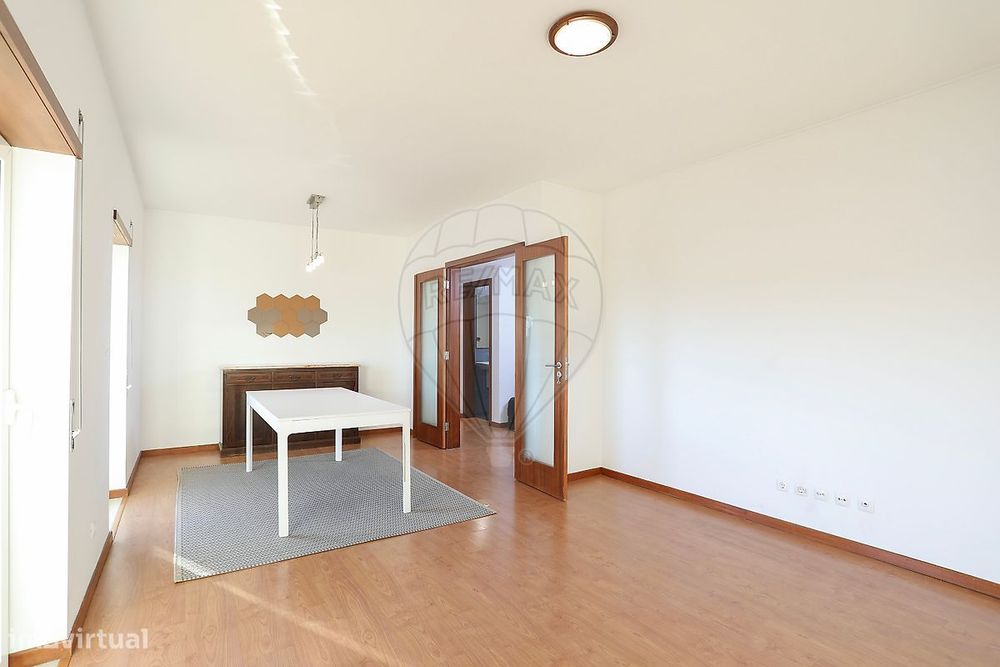 Apartamento T2 para arrendamento