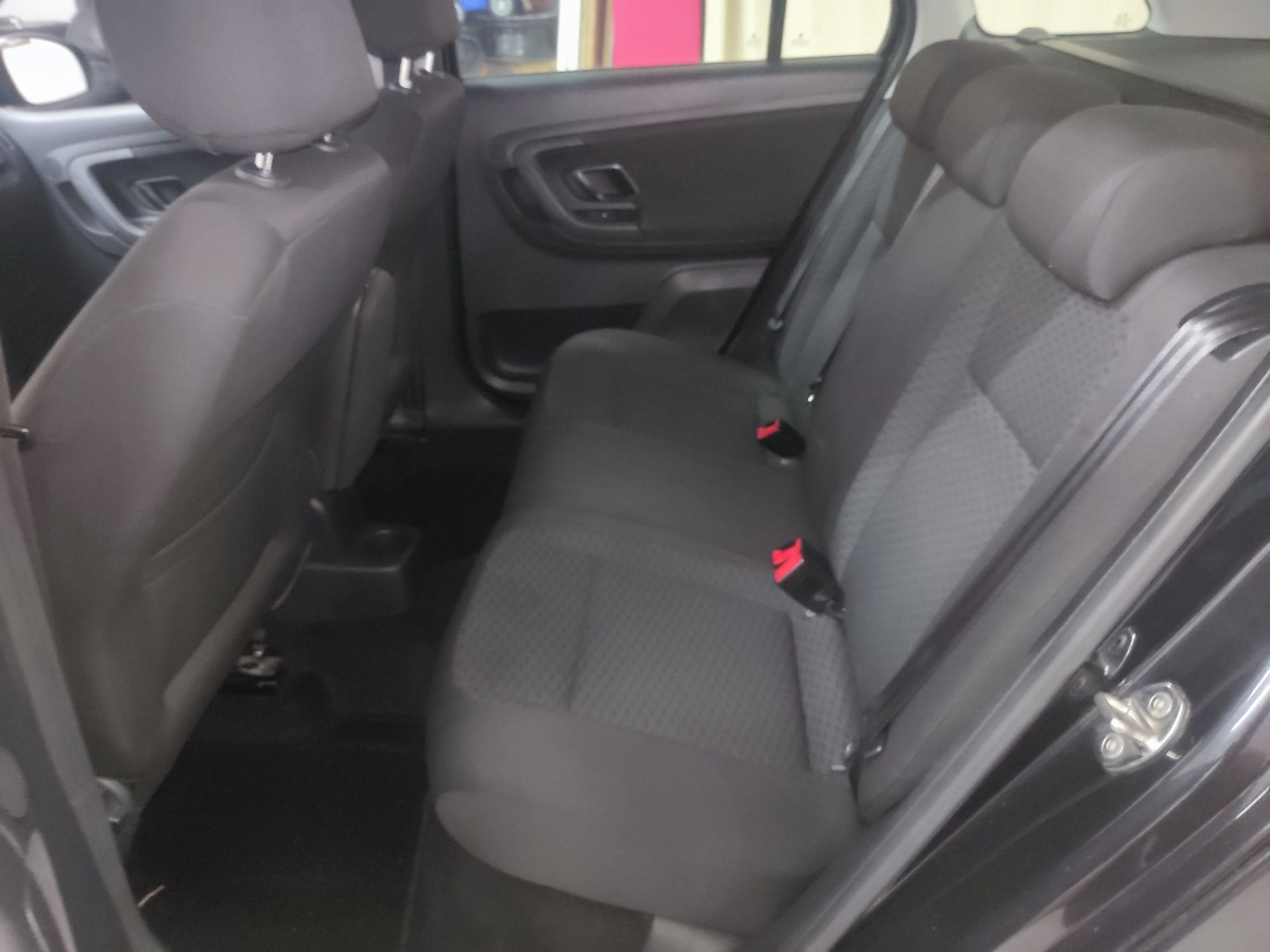 Skoda Fabia TDI ano 2010 só 5250€