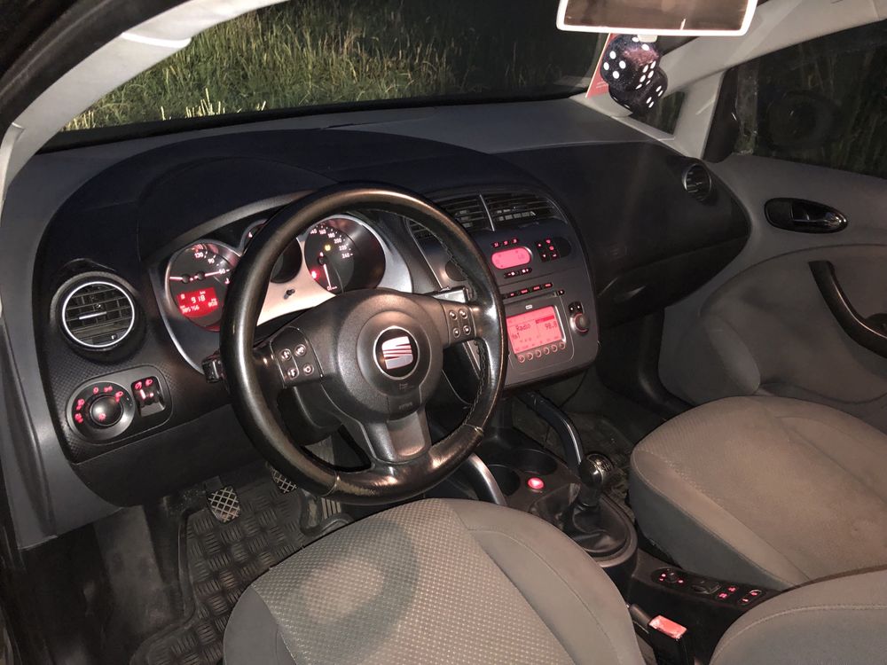 Seat Altea 2.0 TDI 140hp Stylance Manual 6 biegów hak (Golf 5 Minivan)
