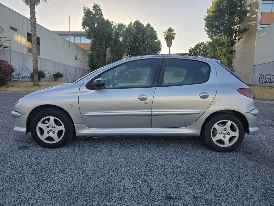Peugeot 206 1.4hdi Black & Silver Edition