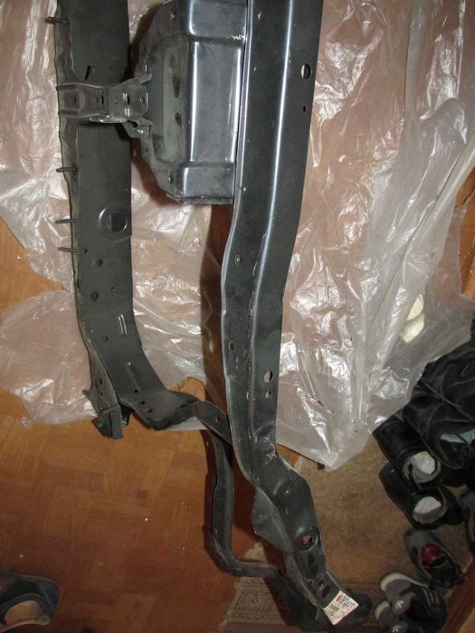 Панель радіатора, "телевізор" Opel Vivaro, Renault Traffic, Primastar