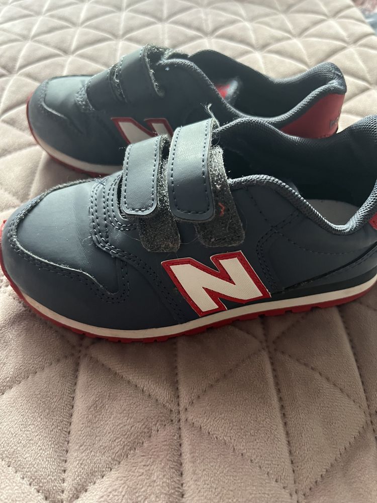 Obuwie new balance 28,5