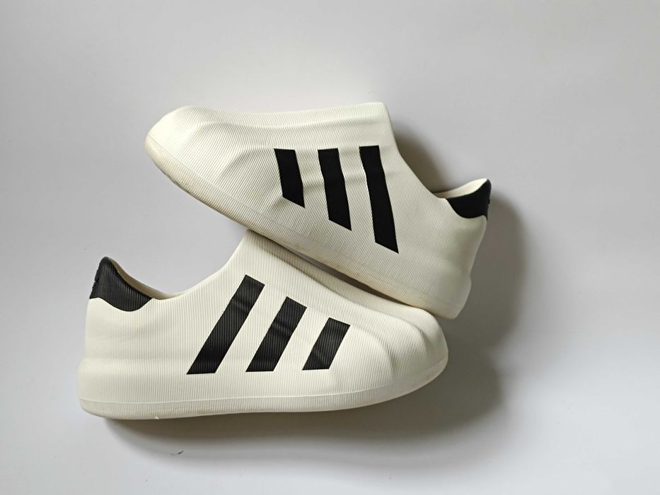 Adidas ADIFOM SUPERSTAR розмір 37-38 но  стелька 23 см