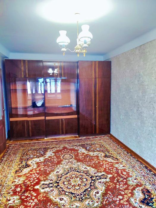 Предлагаем к приобретению 1 кв в центре Космоса. 7/9.