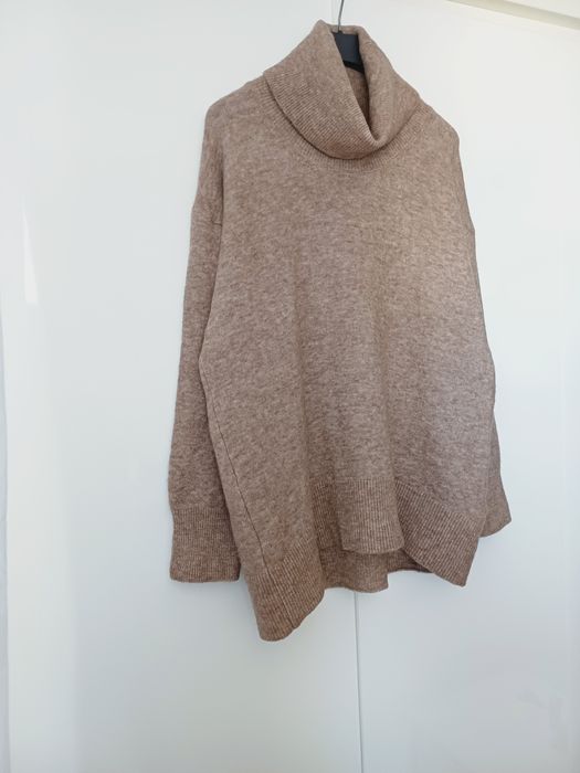 Massimo Dutti wełniany golf beżowy wełna oversize sweter z golfem beż