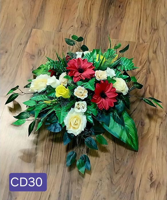 Stroik na grób cmentarz kompozycja kwiaty wiązanka bukiet