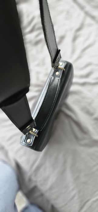 Шкіряна сумка жіноча через плече від boorbon