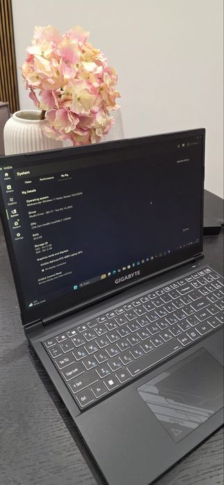 Ноутбук Gigabyte G5 KF RTX 4060 8gb. RAM 32gb. SSD 2TB