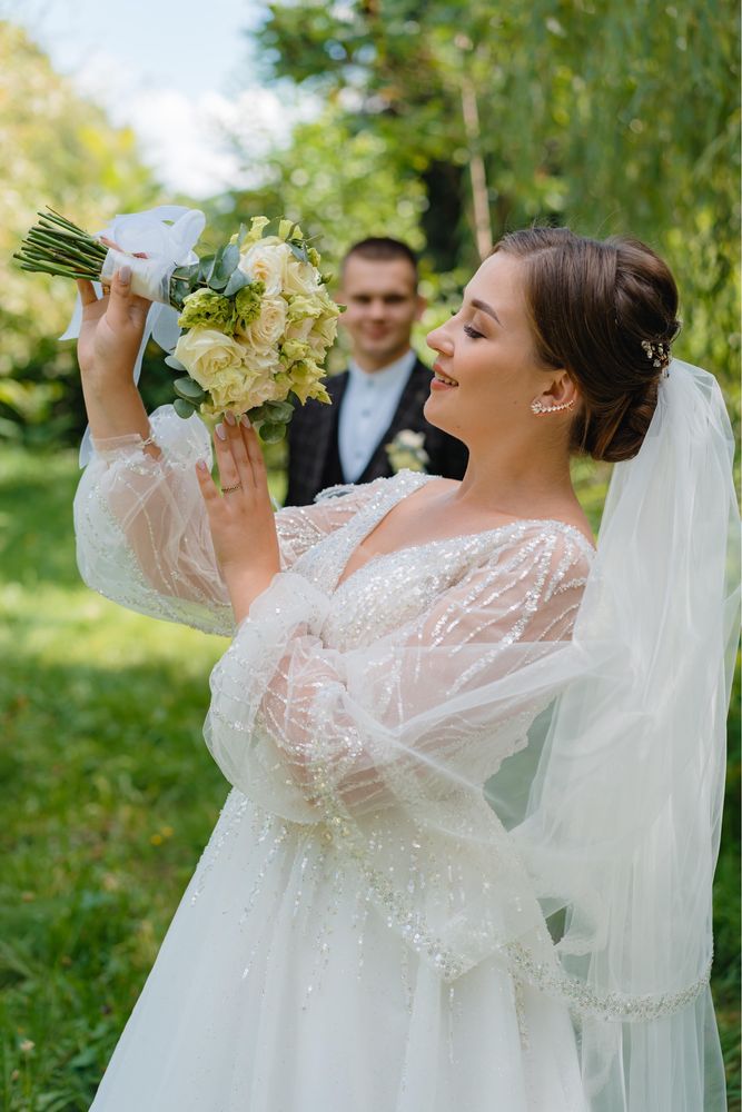 Весільна сукня /Жіноча сукня