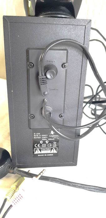 Głośniki Logitech  2 zestawy   Logitech S 220 i Logitech S 00108