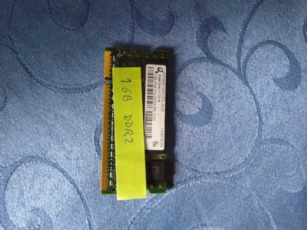 1 GB RAM DDR2 hys
