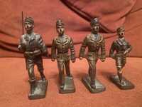 Bonecos miniatura legião e mocidade portuguesa