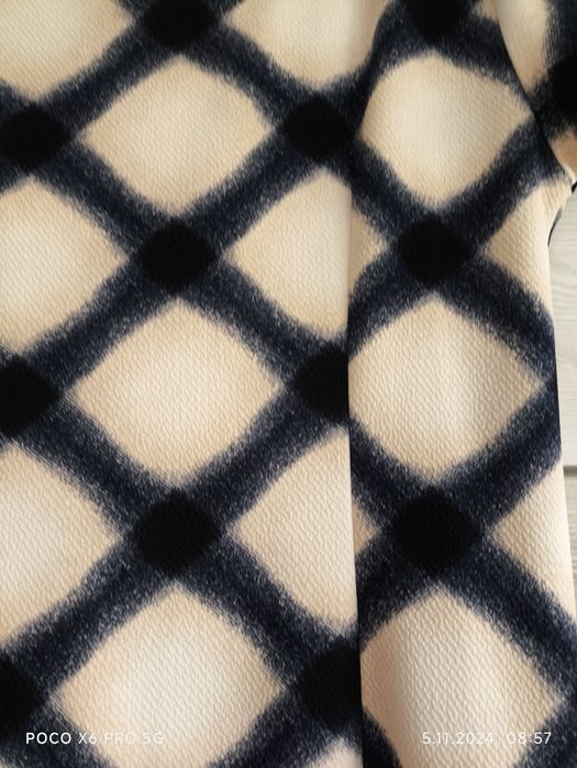 Super sukienka marki Fro-ma r.42