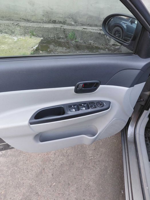 Автомобіль Hyundai Accent