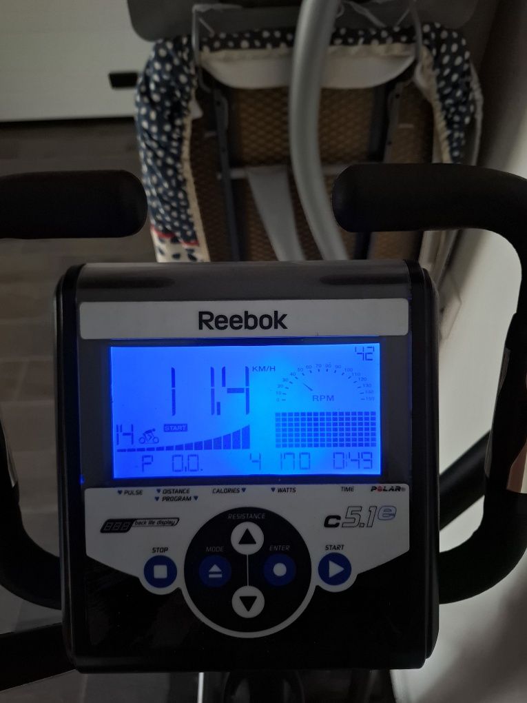 Bicicleta elíptica reebok (COMO NOVA)