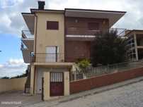 Moradia T3 c/ quintal e jardim, nas Termas de São Vicente.