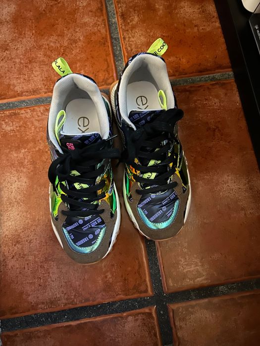 Tenis de senhora exe